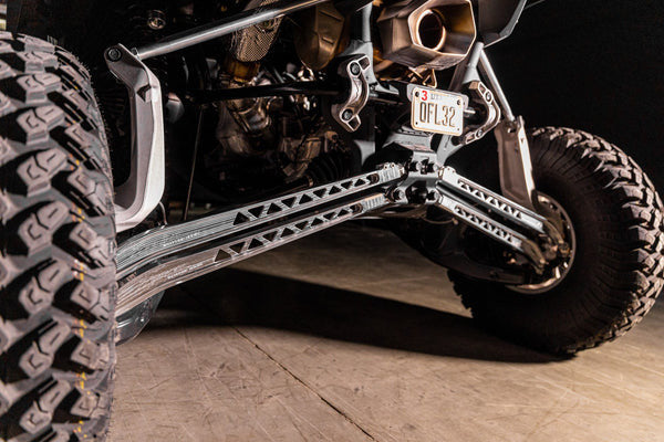 Can-Am Maverick R Intense Series Billet Radius Rod Kit