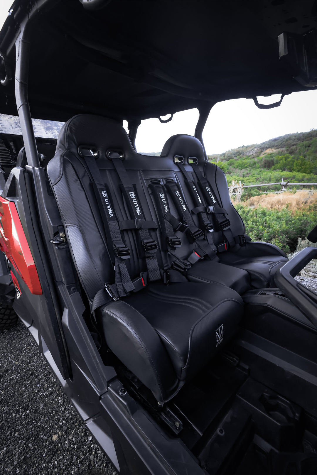 Maverick Sport Max Front Bench Seat With Harnesses (2019+)